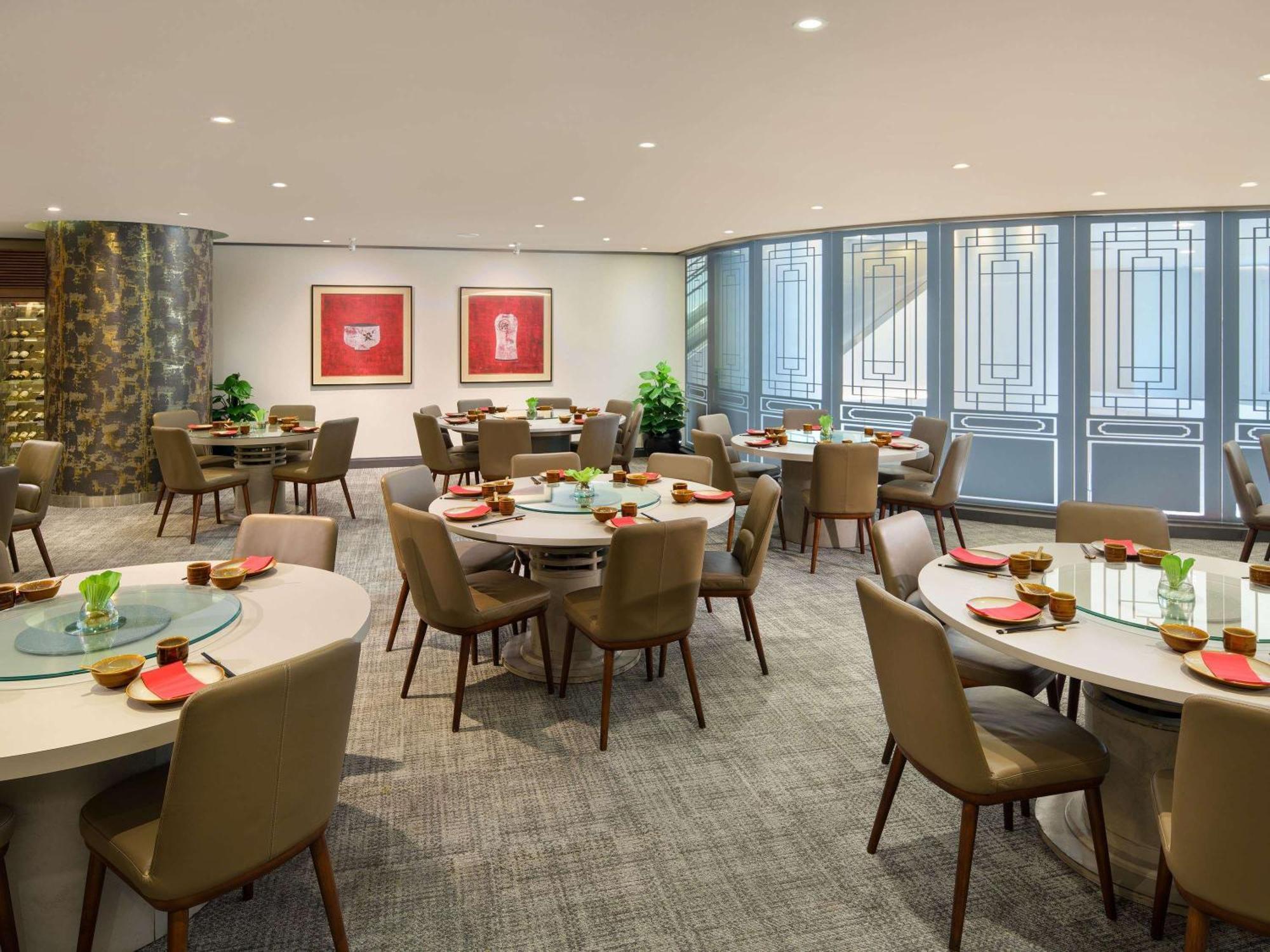 Grand Mercure Singapore Roxy Exterior photo