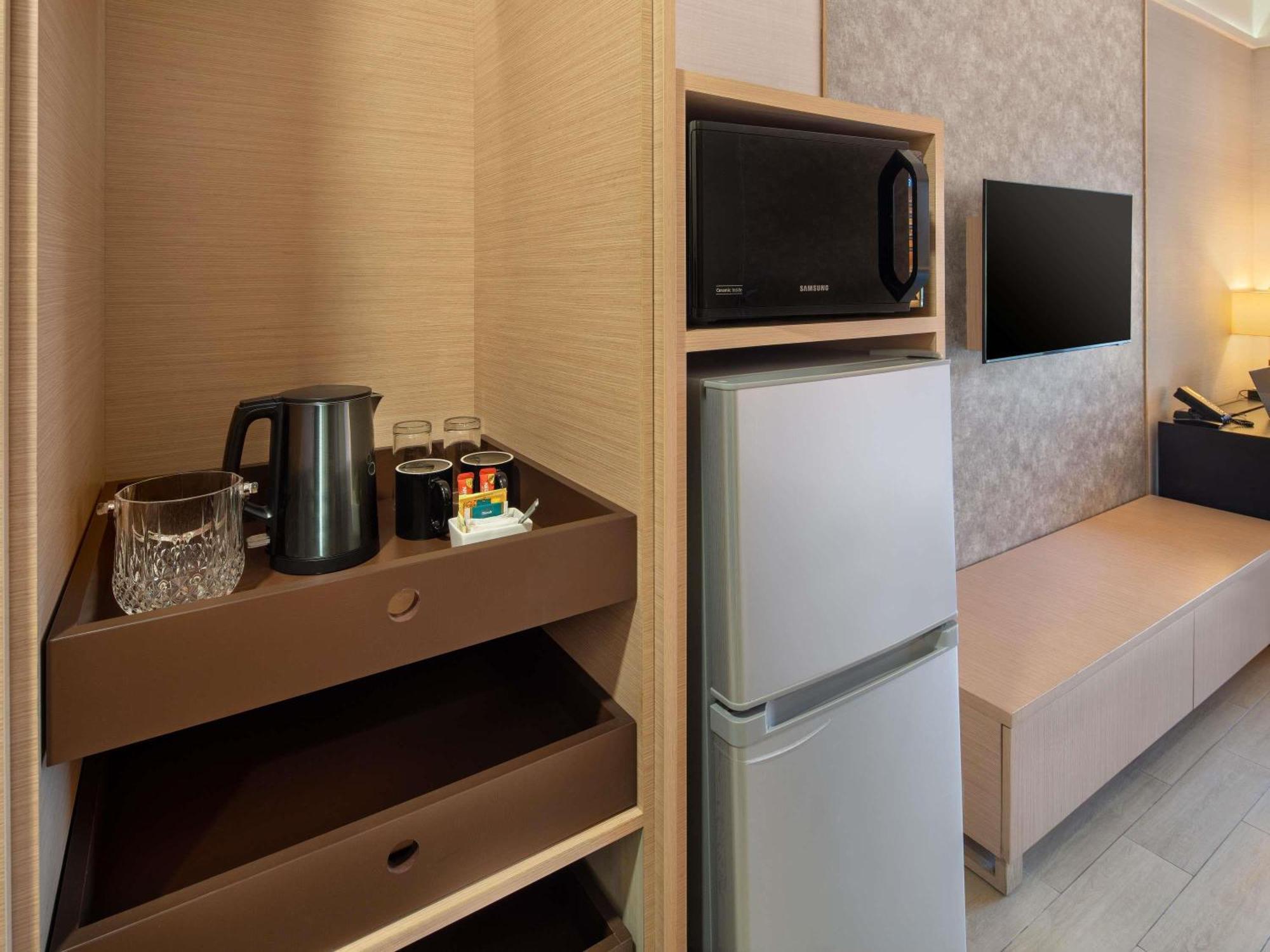 Grand Mercure Singapore Roxy Exterior photo